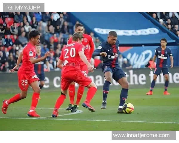 竞彩013里尔主场迎战斯特拉斯堡双方争夺三分激战一触即发 竞彩013里尔主场迎战斯特拉斯堡双方争夺三分激战一触即发